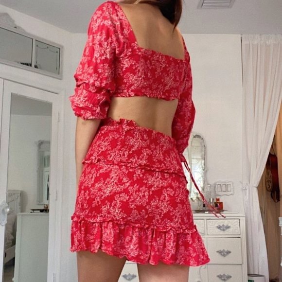 Urban Outfitters Red Floral Smocked Crop Top Skirt Set - Picture 5 of 7